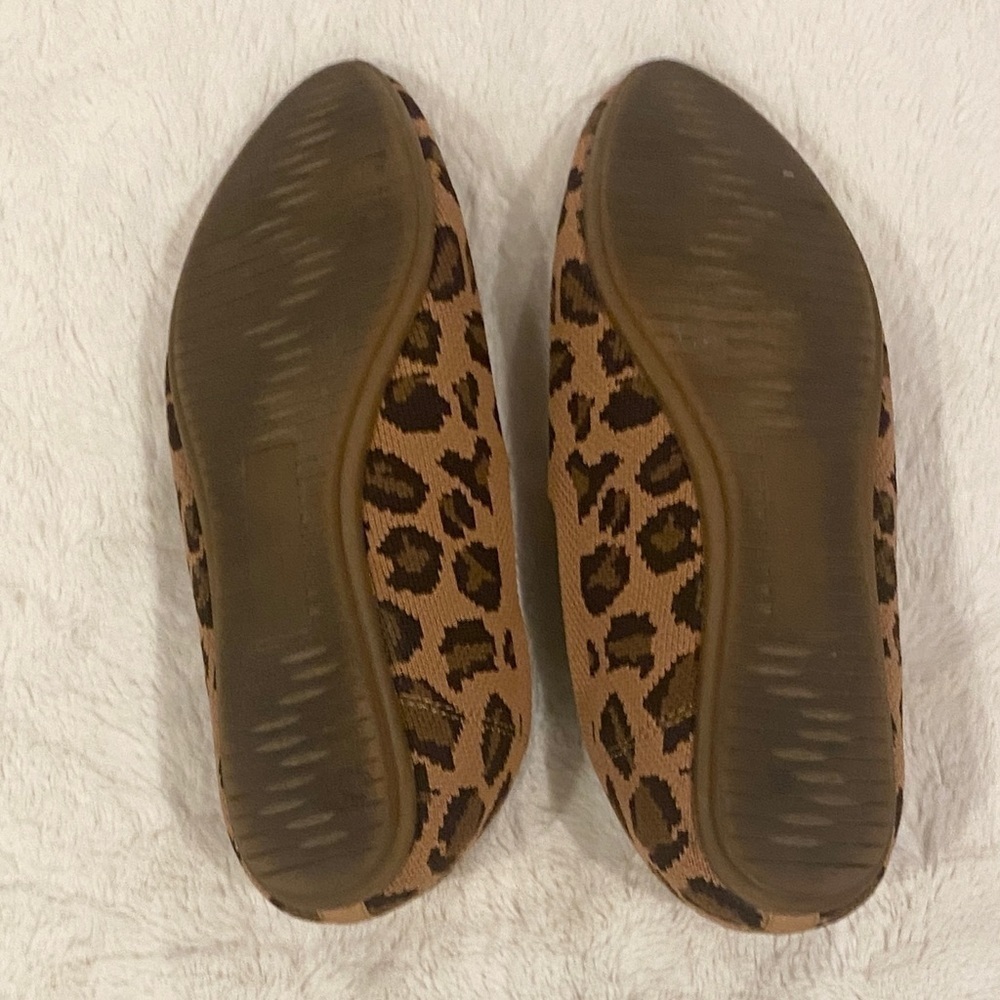 Vince Camuto Fabeau Slip On Fabric Loafers Animal Print Washable Stain On Heel 9 - Picture 6 of 8